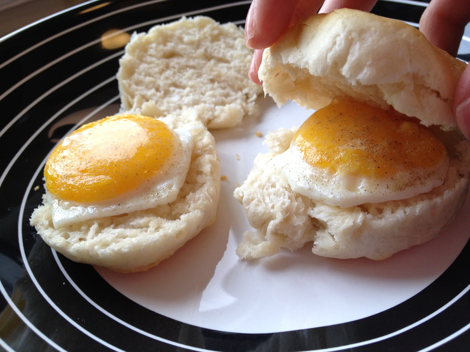 Tatlii♡ My take on Egg Buttermilk Biscuit