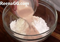 कैसे बनाएं पिज्जा बेस बनाने की विधि | Pizza Base Recipe in Hindi
