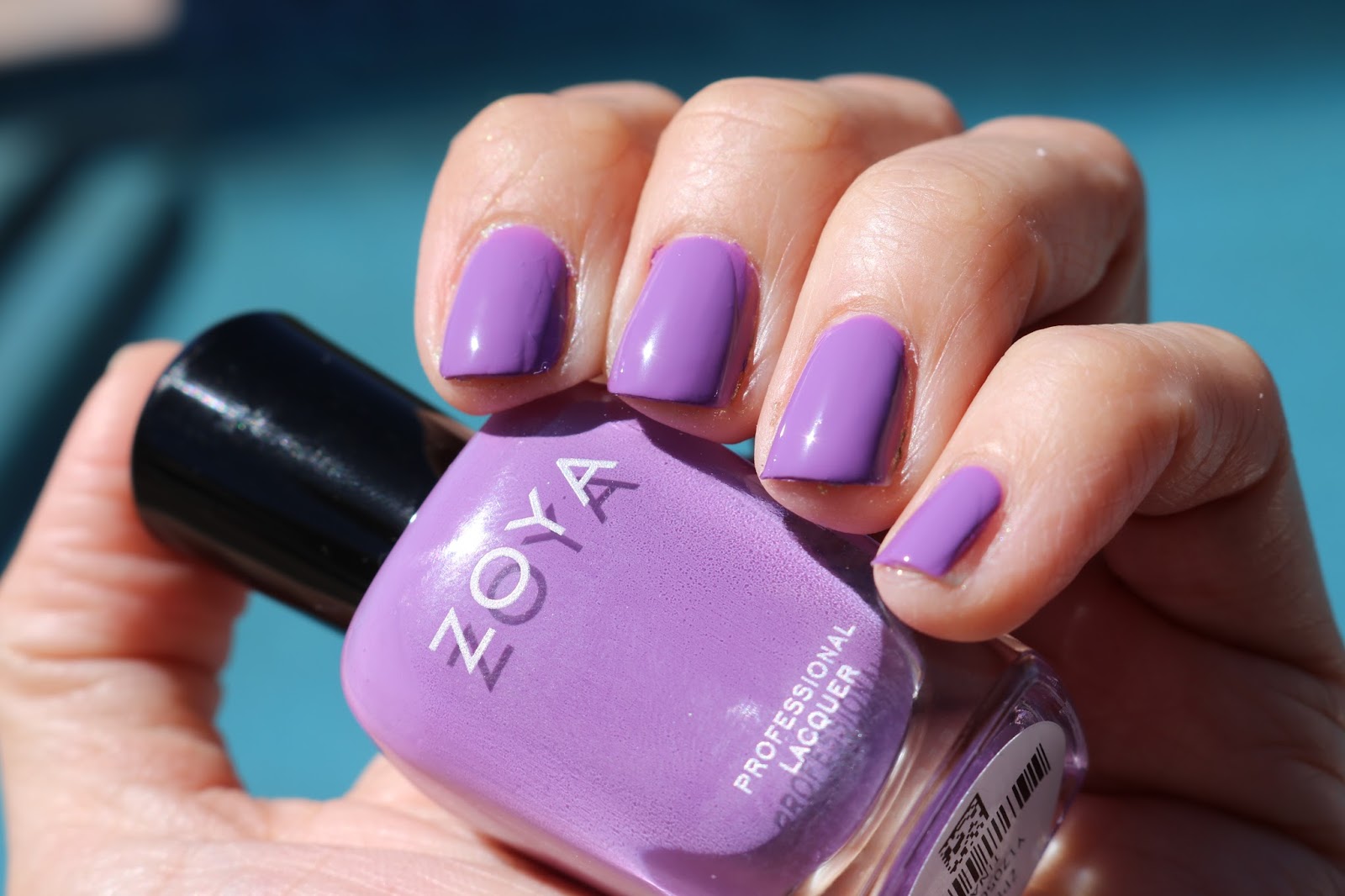 Zoya Tina
