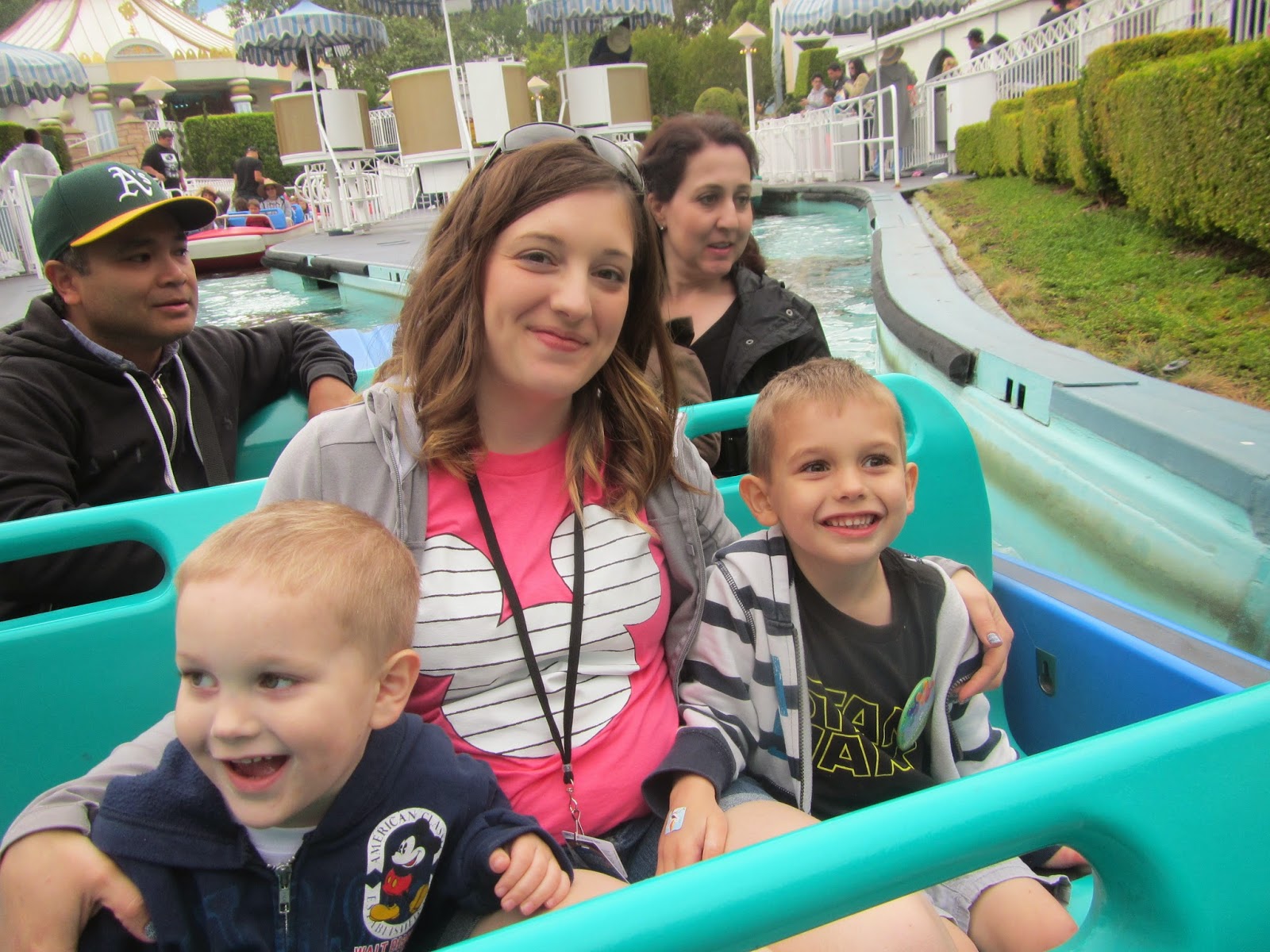 Disneyland & Disney California Adventure Family Friendly Rides | Seven ...