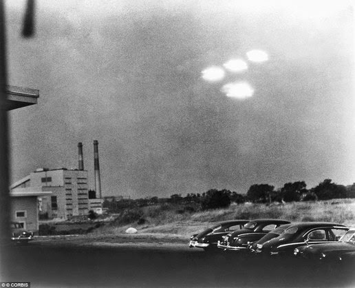 Four bright light from an unidentified object appeared in the sky hours 9:35 am July 15, 1952 in Salem, Massachusetts Four bright light from an unidentified object appeared in the sky hours 9:35 am July 15, 1952 in Salem, Massachusetts