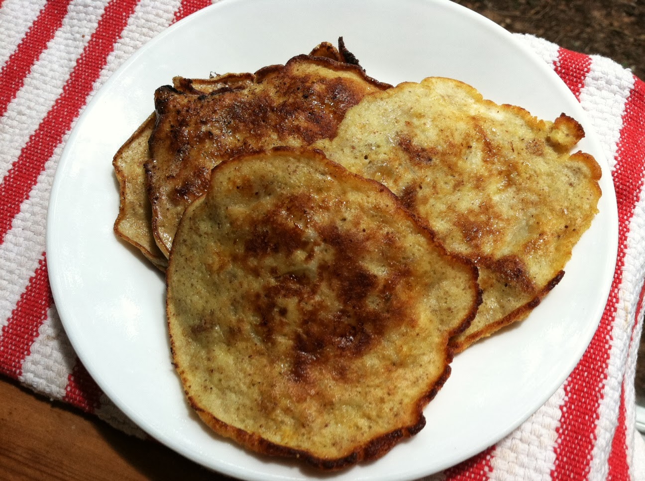 Finding It Banana & Almond Butter Pancakes