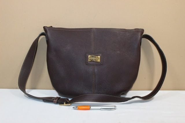 Jual tas second bekas branded sling selempang fossil bonia gucci prada jojobag wishopp Jual tas second bekas branded sling selempang fossil bonia gucci prada jojobag wishopp