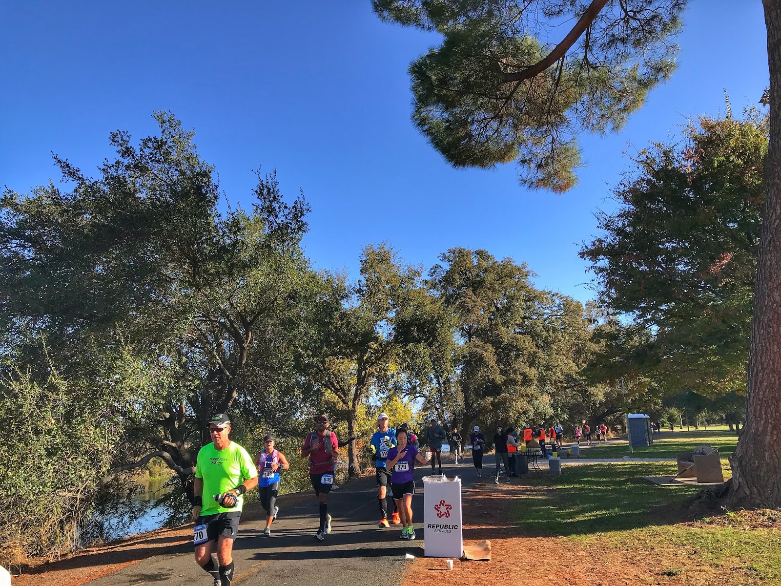RunHikePlay Run The Parkway 20 Miler Race Recap 11/5/17