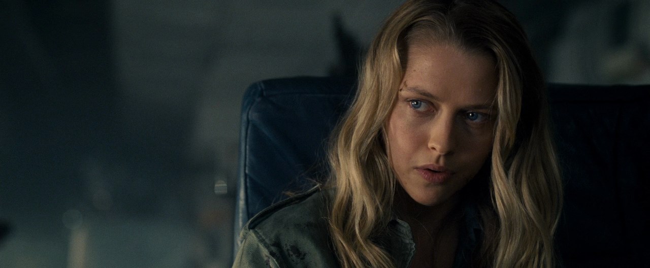 Warm.Bodies.2013.720p.BDRip_8.jpg