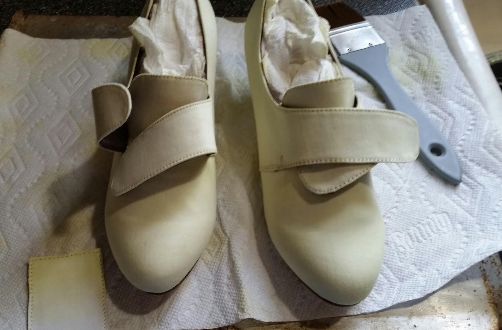 Crazy Cat Lady's Musings: American Duchess Shoes Upgrade. A tutorial
