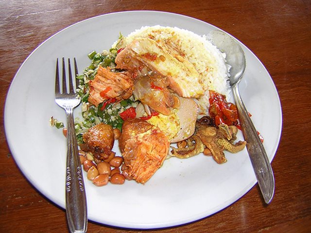 Try delicacy Ibu Mangku Nasi Ayam Kedewatan Try delicacy Ibu Mangku Nasi Ayam Kedewatan