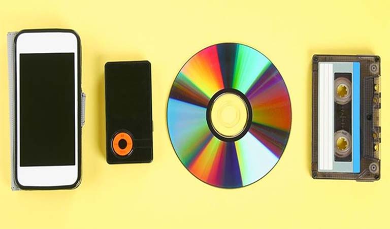10 Produk Google Versi Jadul Yang Sepertinya Kamu Juga Pernah Memakainya 10 Produk Google Versi Jadul Yang Sepertinya Kamu Juga Pernah Memakainya