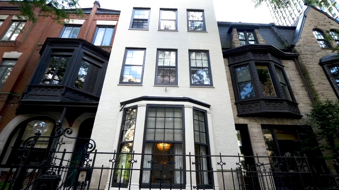 19 Photos vs. 23 E Scott St, Chicago Interior Design Luxury Home Tour