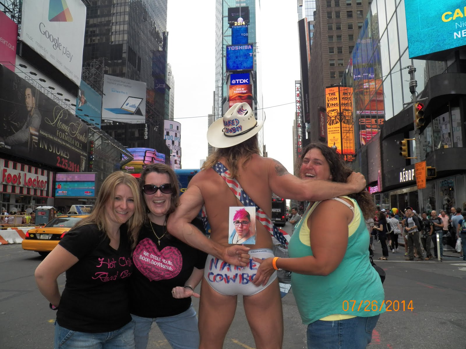 New York - The Naked Cowboy !!