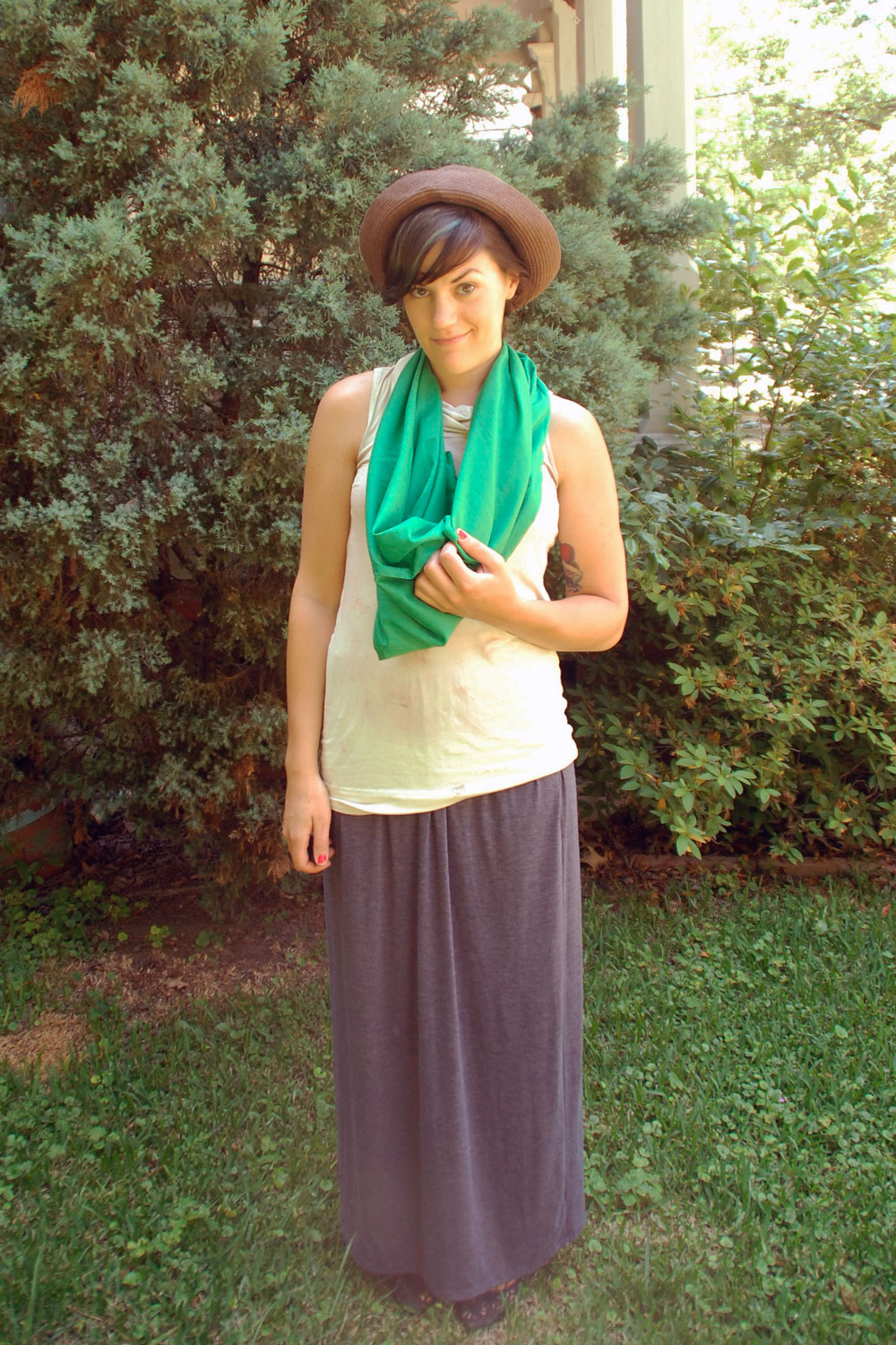 DIY Arm Sling How to make a sling for an injury