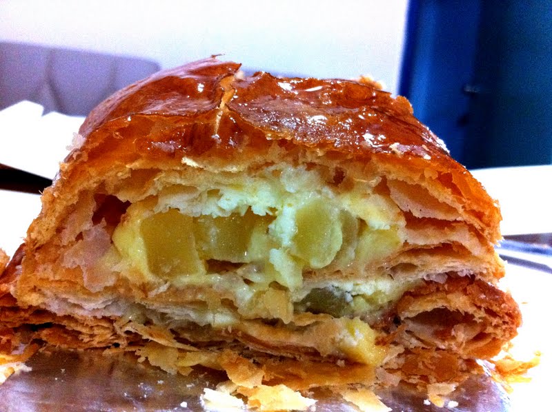 What to eat huh? Ritz Apple Strudel