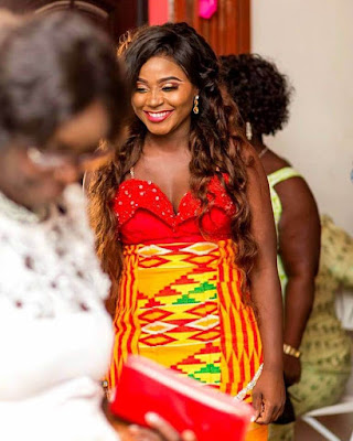 ✘ 39 Latest African Kente Styles Attires For Wedding Parties with its quality traced back to the Republic of Ghana ✘ 39 Latest African Kente Styles Attires For Wedding Parties