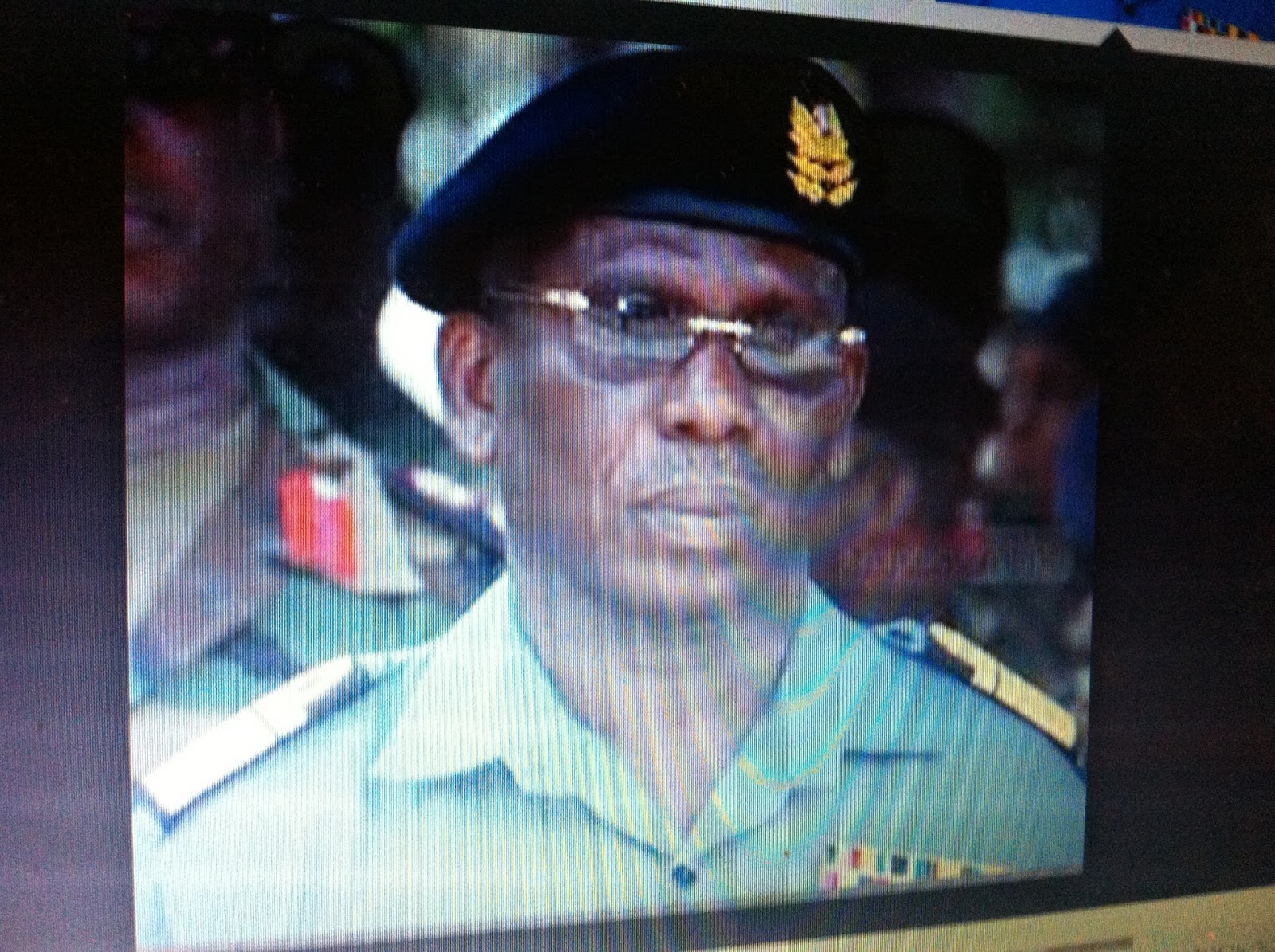 THE BLACK SOCIAL HISTORY BLACK SOCIAL HISTORY AFROGHANAIAN " REAR