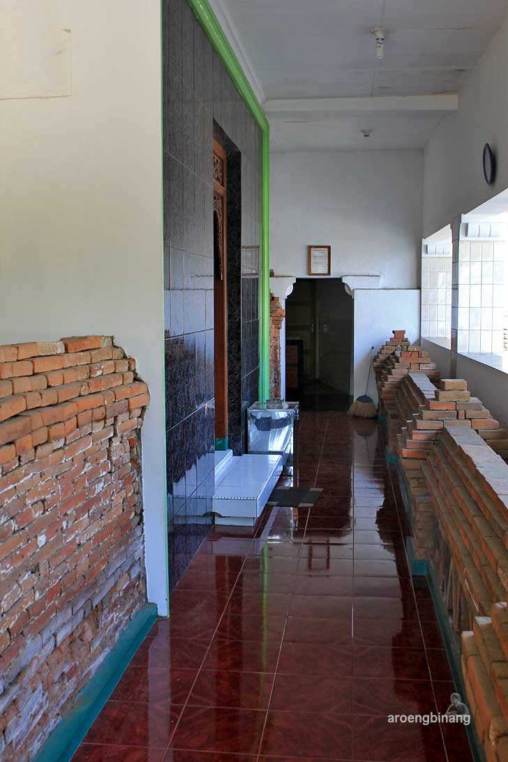 makam kyai telingsing sunggingan kudus