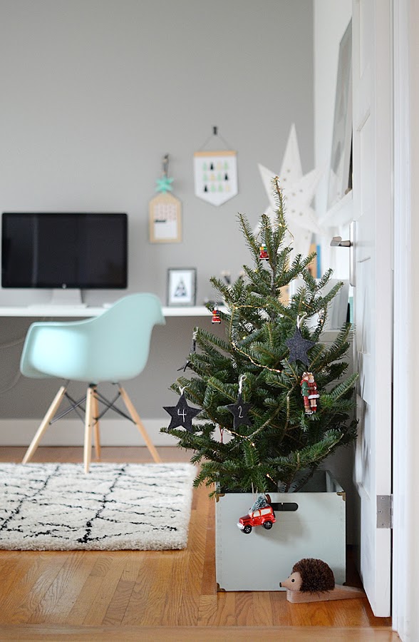 Un hogar con decoración de Navidad low cost