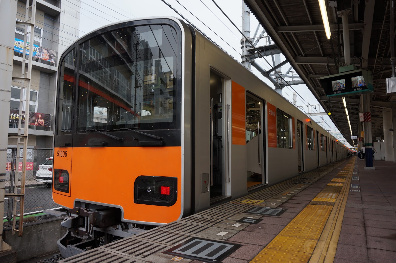 レールノート: 東武東上線和光市駅 ホームドアダイヤ改正から使用開始