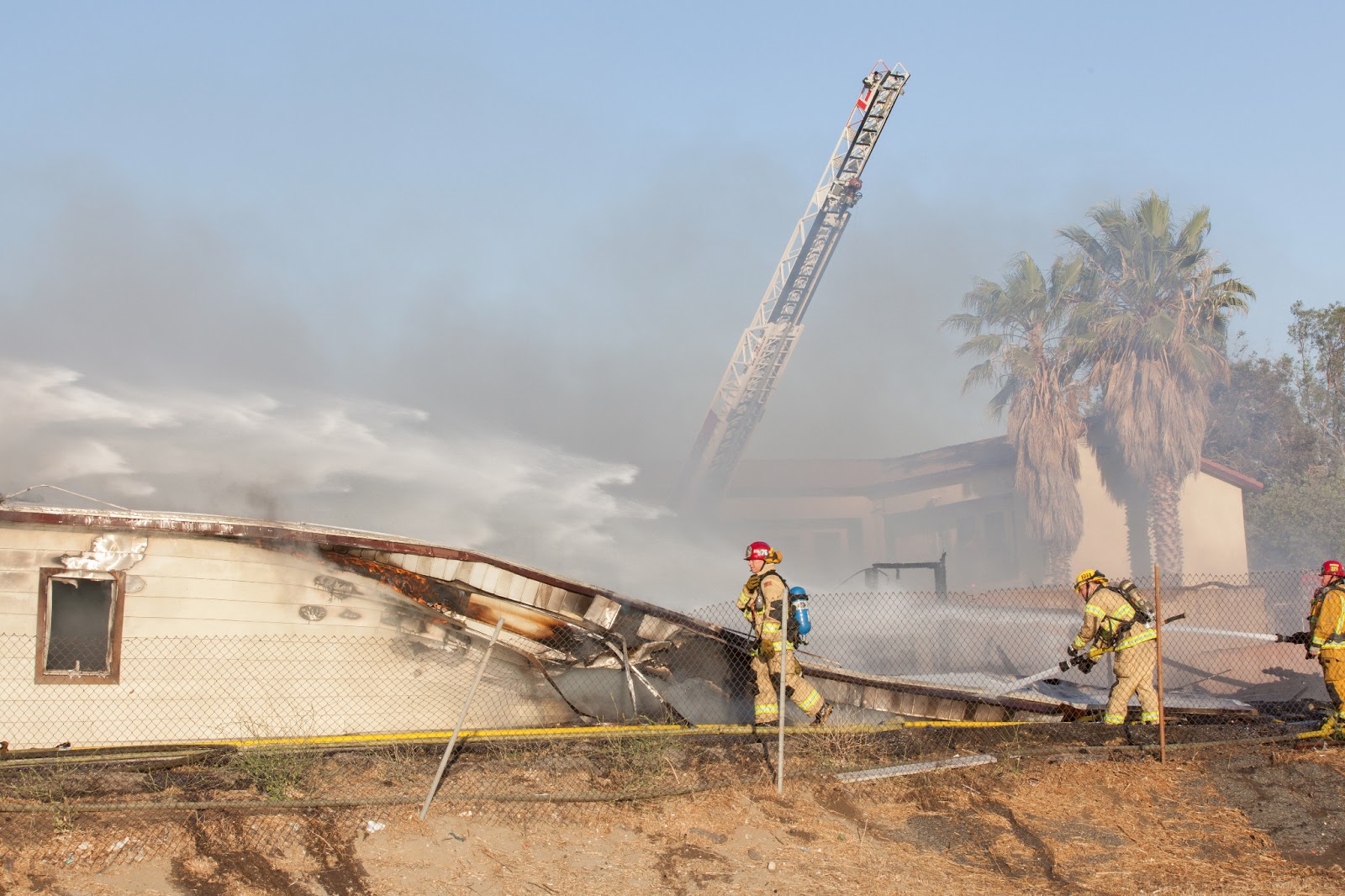 Colton Fire Commercial Fire Valley IC 62013 FireWXPhoto