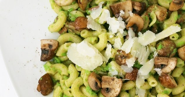 Penne im Topf: Erbsen - Pesto - Pasta mit gebratenen Champignons