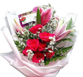 Handbouquet Bunga Segar Packing Premium<price>Rp.165.000 </price> <code>SKU-B6</code><br>Kemuning Florist Malang Handbouquet Bunga Segar Packing Premium<price>Rp.165.000 </price> <code>SKU-B6</code><br>Kemuning Florist Malang