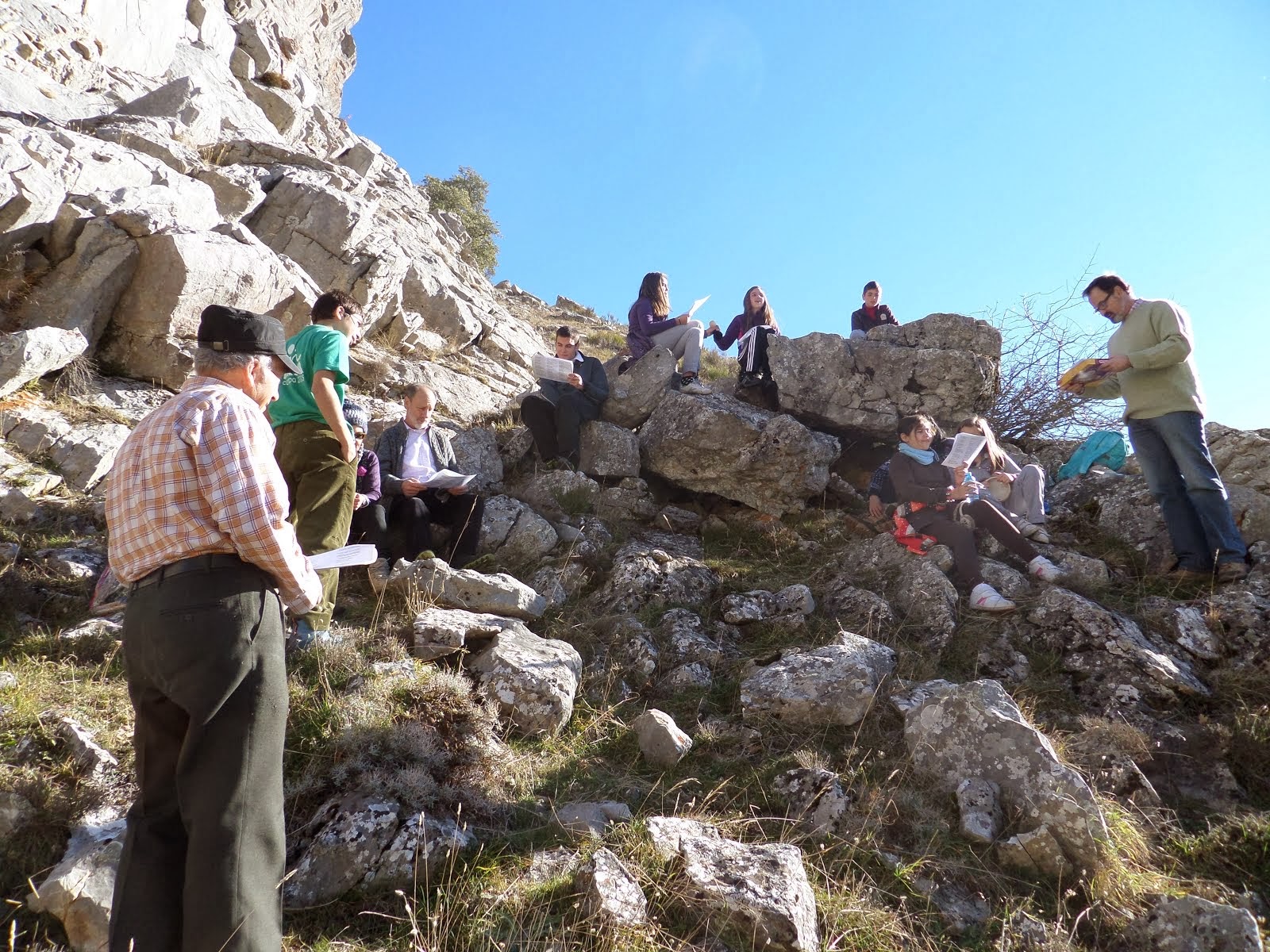 CANTÁNDOLE AL SEÑOR EN LAS CUMBRES. AVIADOS 14 DICIEMBRE 2013