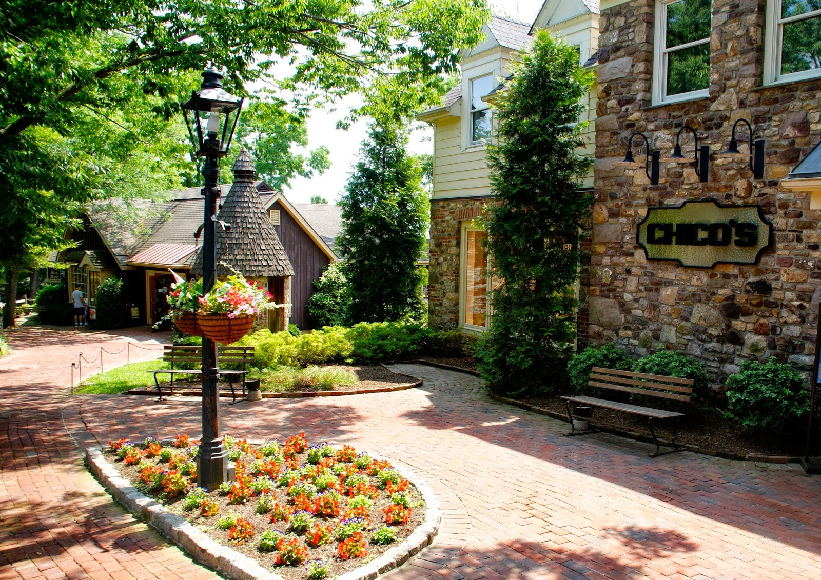 Peddlersvillageshoppinguniqueinpennsylvania ninasstyleblogtravelphotospeddlersvillageinpennsylvania