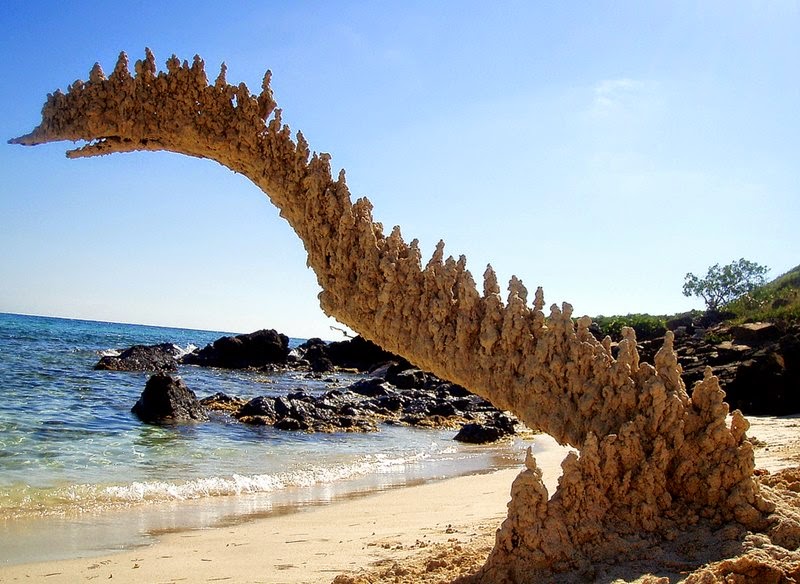 Lighting Hit Sand Techieblogie Info Striking Sea Sandcastles Lightning Strikes Sand