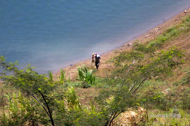 gardu pandang waduk wadaslintang