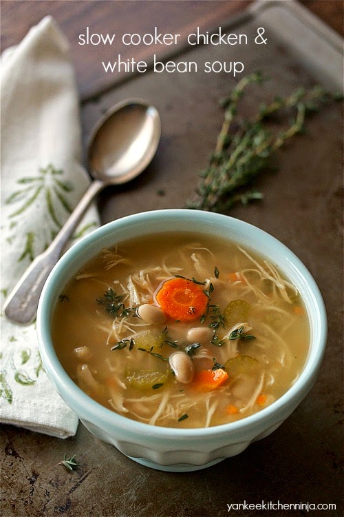 easy slow cooker chicken and white bean soup