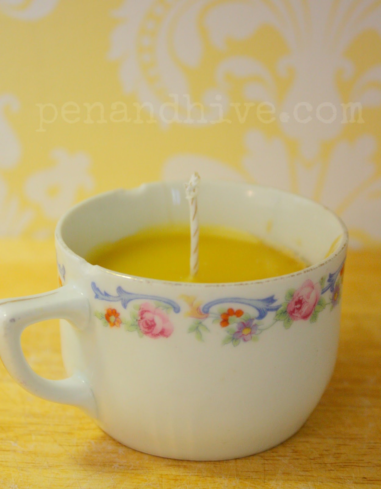 Pen & Hive How to Make a Beeswax Candle in a Teacup