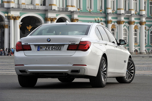 The new BMW 7 Series back side