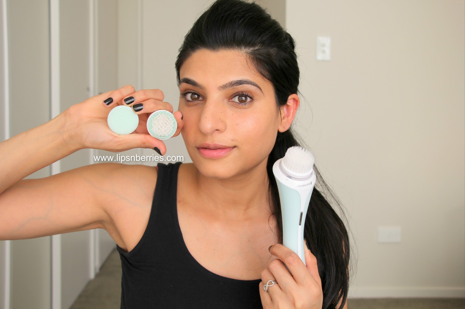 Remington Revitalise Facial Cleansing Brush Review! LIPS n BERRIES