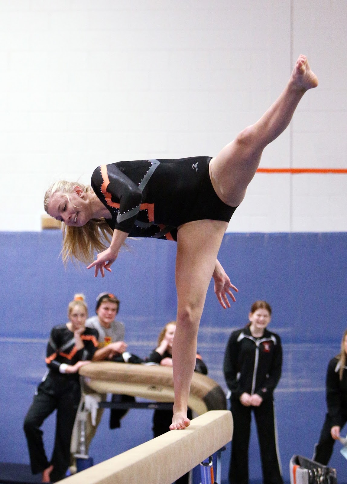 mark-kodiak-ukena-ihsa-varsity-girls-gymnastics-stevenson-vs-libertyville