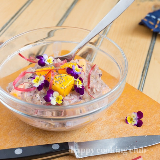 Rhubarb-Mango Oatmeal Rhubarb-Mango Oatmeal