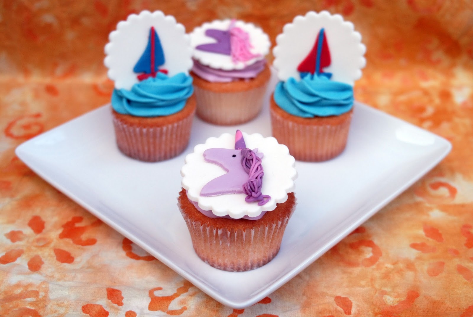 Night Baking: unicorns and sailboats