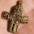 Arqueólogo encontra misteriosa cruz Viking que poderia reescrever a história do cristianismo