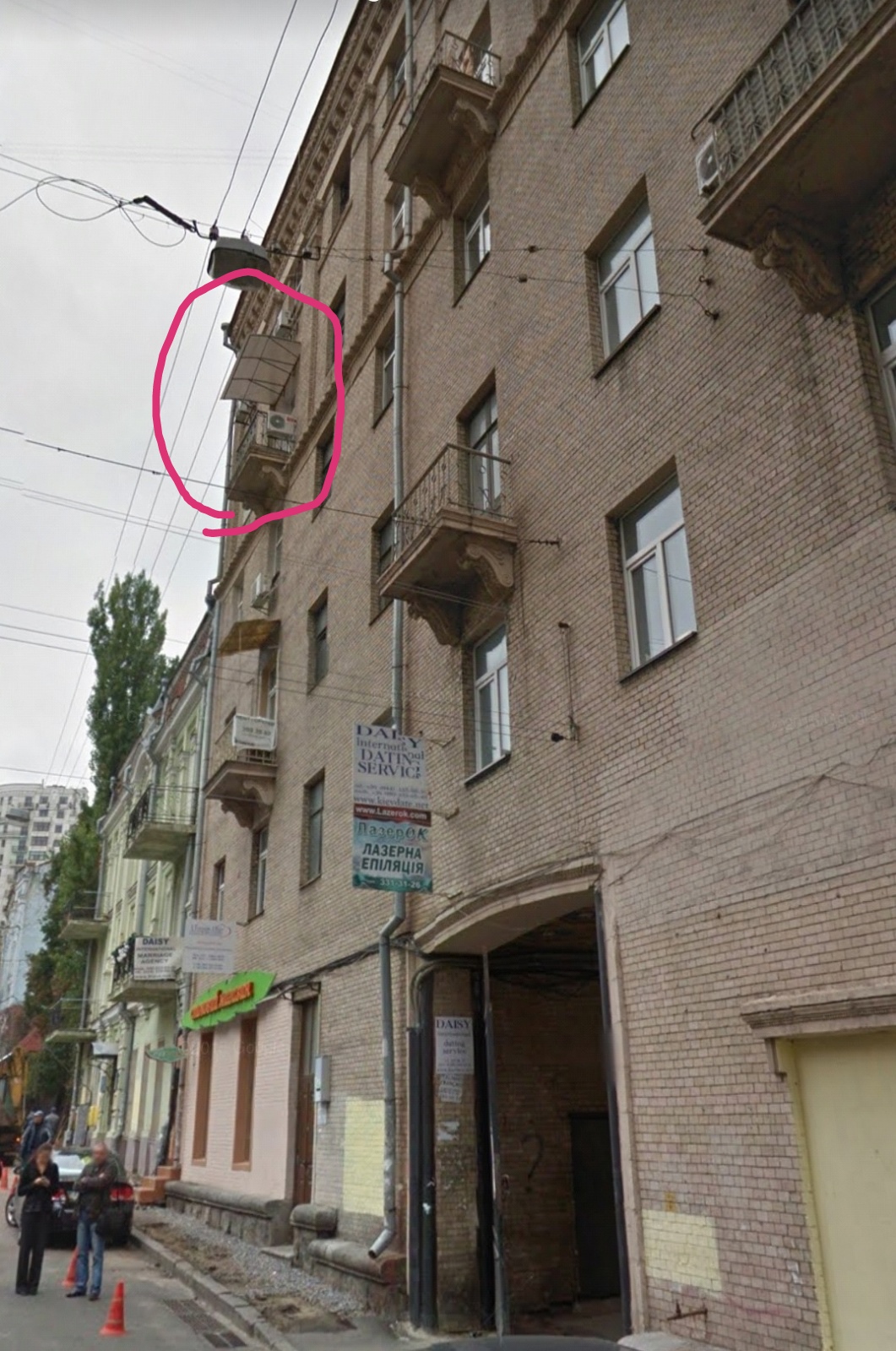 Saw this, did that. Airbnb apartment in Kyiv, Ukraine