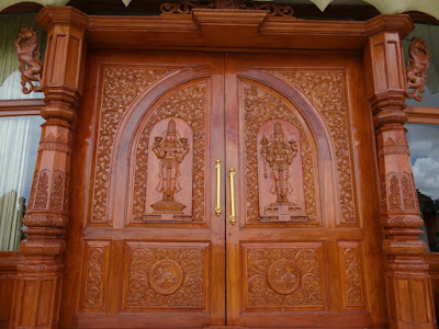 Contoh seni rupa terapan pintu Contoh seni rupa terapan pintu