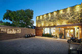 JOB VACANCY WAITER AND GARDENER AT RESTAURANT REPUBLIK 45 JOB VACANCY WAITER AND GARDENER AT RESTAURANT REPUBLIK 45
