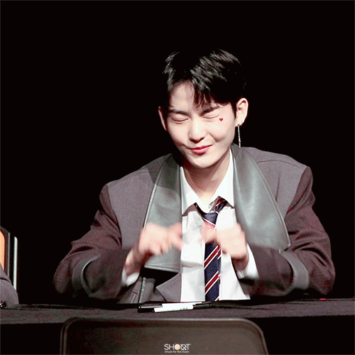 무대 보면 눈에 확 띈다는 끼쟁이 아이돌 | 인스티즈