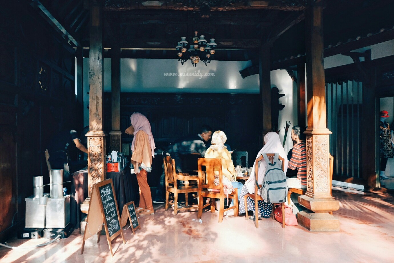coffee shop artsy di jakarta
