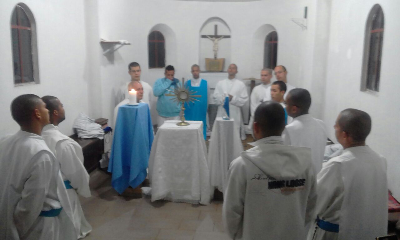 SERVOS DA RAINHA agosto 2017