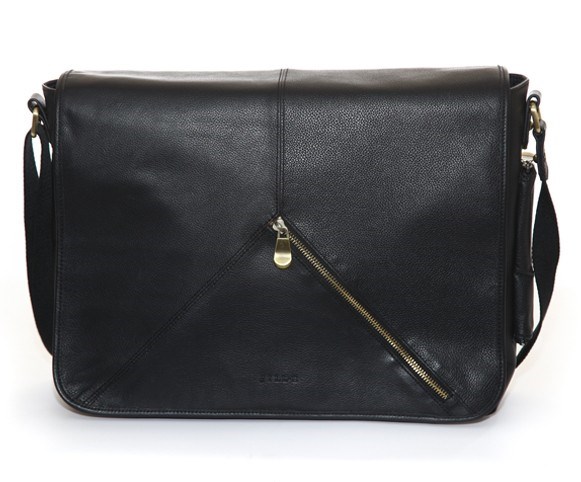 Southern Mom Loves: The Sasha Leather Laptop Bag from Jill-e Designs ...