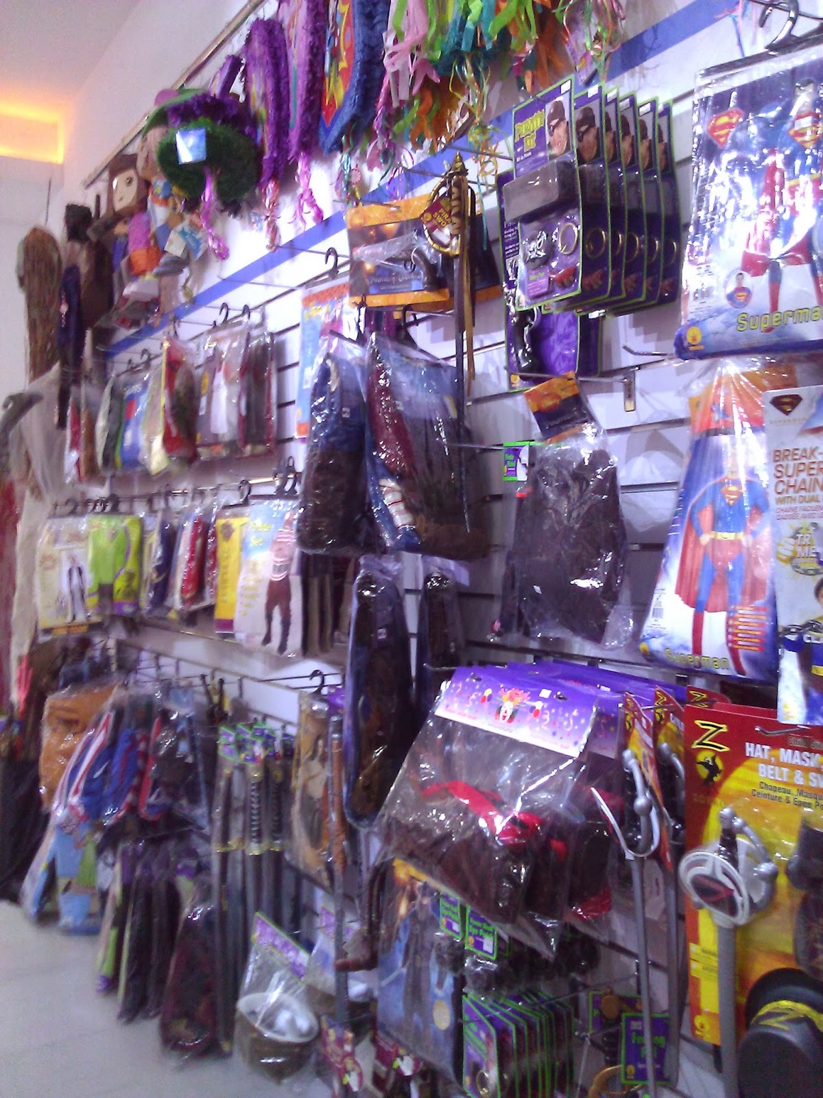 Halloween costumes Kuwait