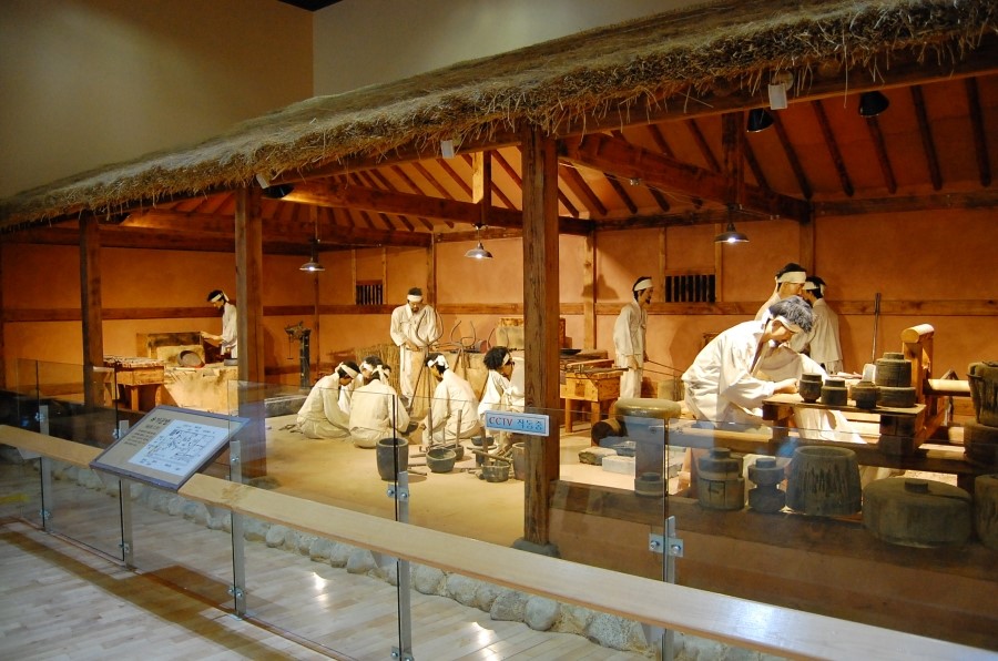 Daegu Bangjja Yugi Museum (Korean Brassware Museum)