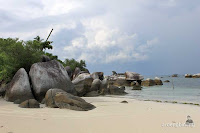 pantai tanjung kelayang
