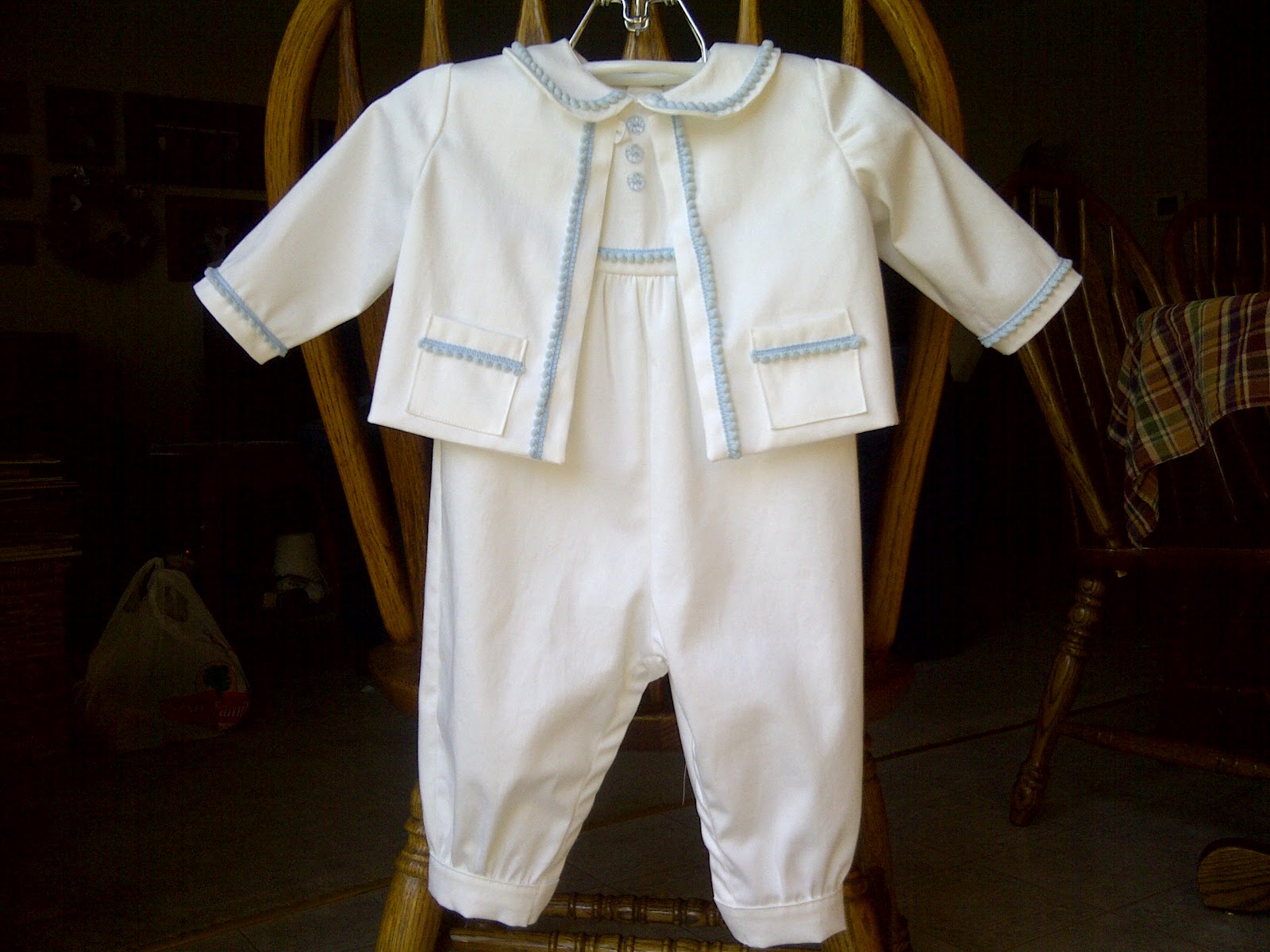 SewingMyOwn: Simplicity 5813- Baptism Outfit for my Godson