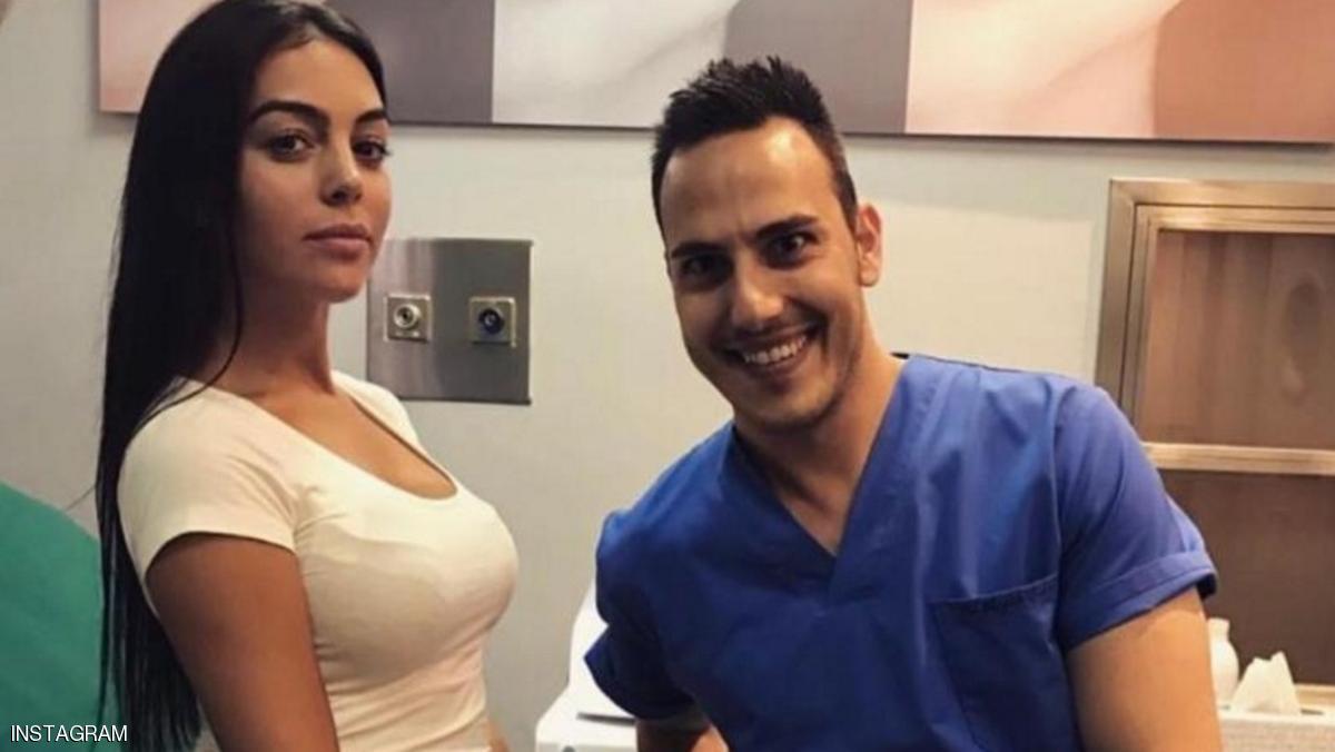 صديقة رونالدو تثير "عاصفة" بعد "صورة الطبيب" 