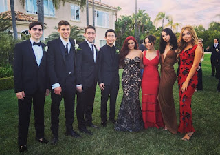 Ariel Winter Celebrity Prom 2016, prom, prom2016, celebrity prom, 2016 Prom Dresses, Homecoming Dresses, Prom Shoes, corsages, boutonnieres
