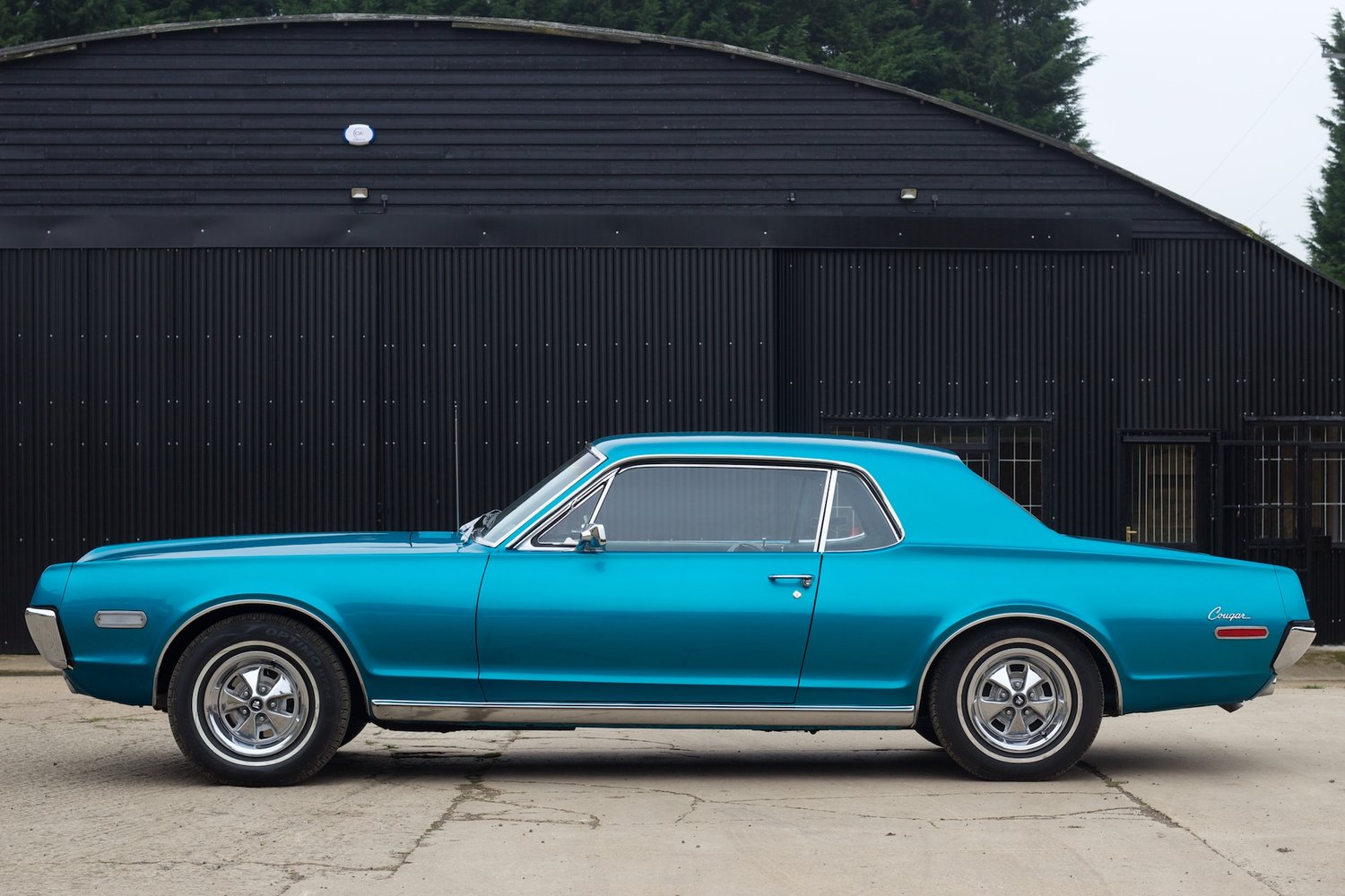 CLASSICS FOR SALE 1968 MERCURY COUGAR Cotswold Collectors Cars Ltd